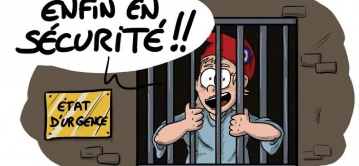 Une comatique se rveille dans une pandmie de folie mystrieuse sur la terre o les humains se jettent dans une prison virtuelle 