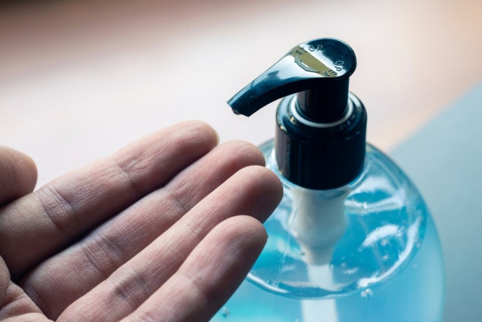 Covid: Les gels antibactriens sont-ils vraiment effiaces contre les virus ?